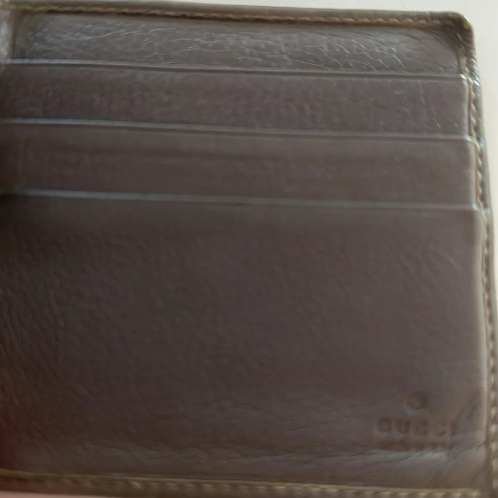 Gucci Grey and Gold Money Clip